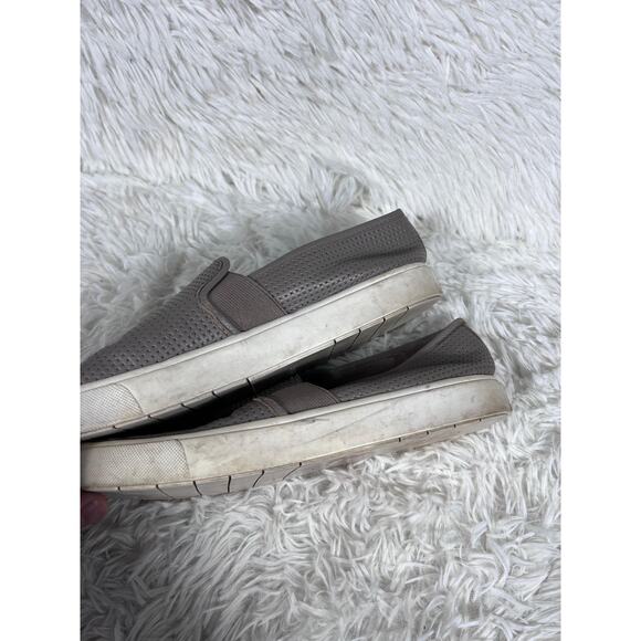 Vince Shoes Womens Size 6.5 Gray Perforated Slip-On Blair Sneakers Casual Taupe - Picture 4 of 13